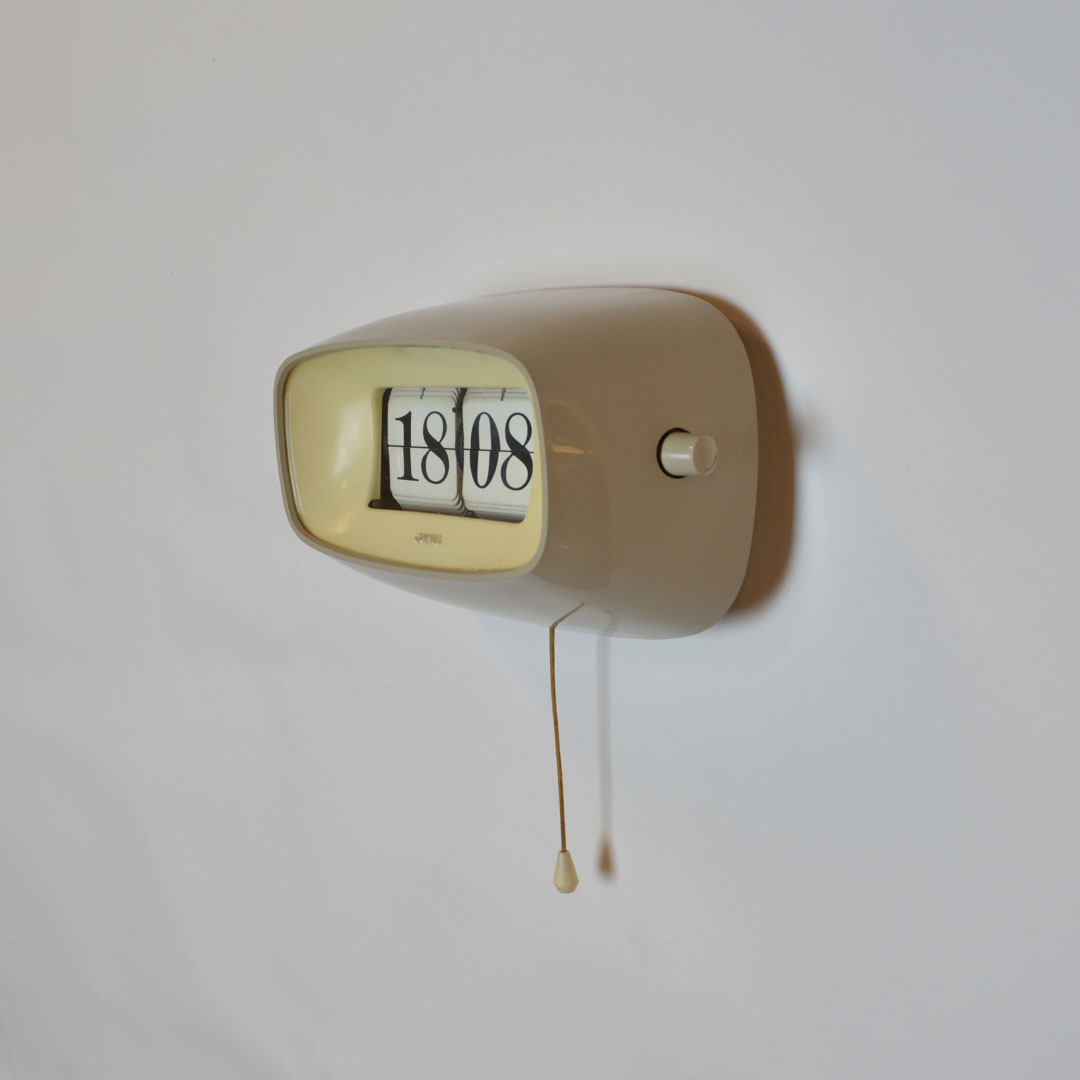 Space Age Copal Electric Flip Wall Clock - Model Caslon 401 -Rent