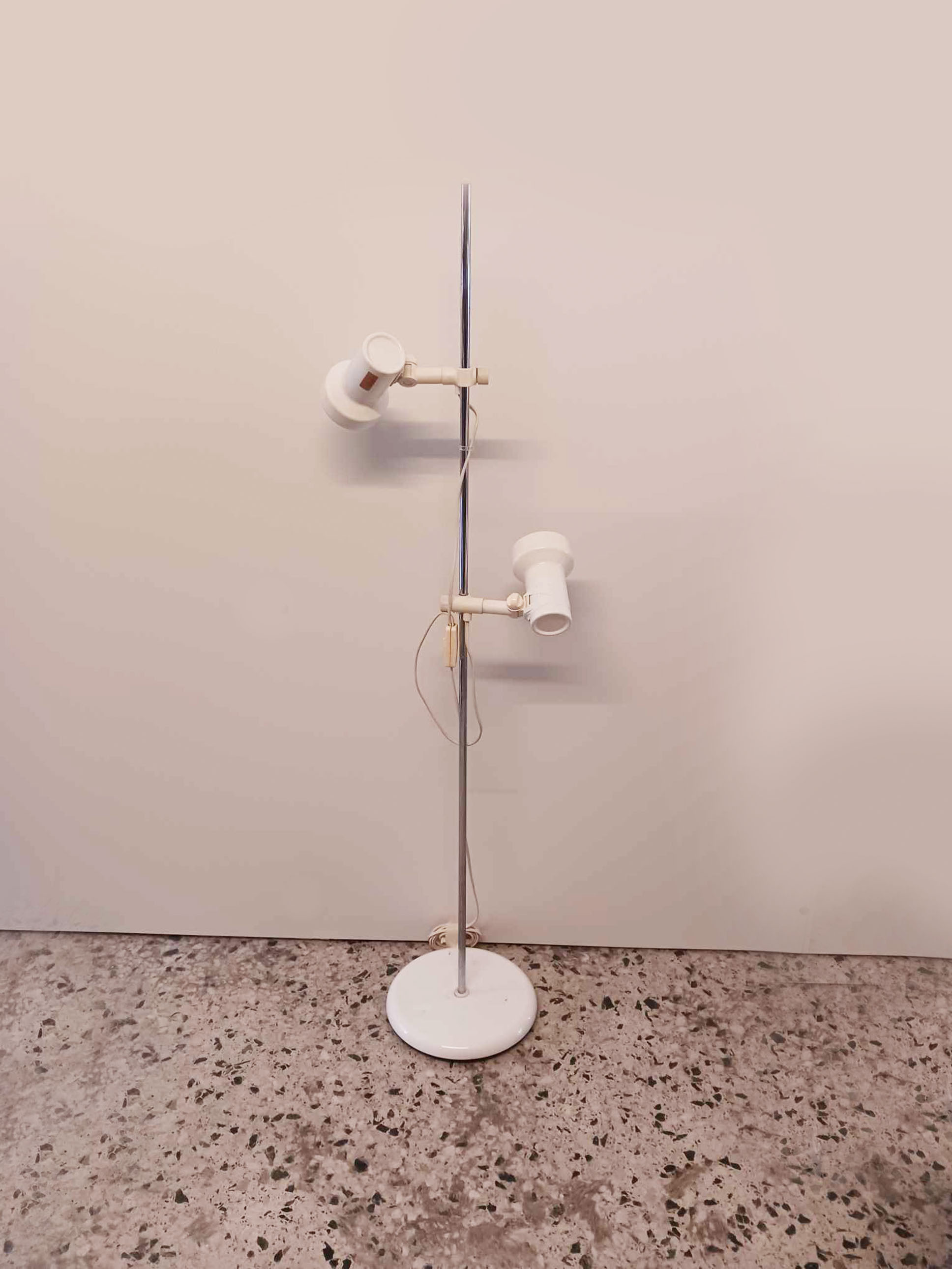 MODERNON RLF0038-1